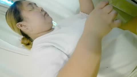 Snapshot of bombastic_darla chatting on September 20, 7:06 am bombastic_darla online show from September 20, 7:06 am