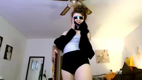 BombshellBaeby online show from October 12, 9:12 am