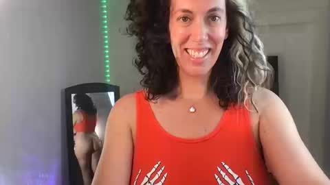 Bonnie online show from October 10, 1:49 pm