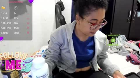 bonnie lam  hello welcome to my room I hope you have fun and you can reach your maximum pleasure here with me online show from January 9, 3:55 am