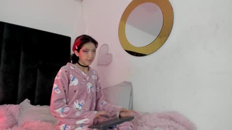   online show from December 28, 11:52 am