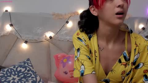   online show from December 10, 11:43 am