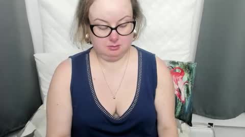 Bonnie online show from February 7, 9:02 am