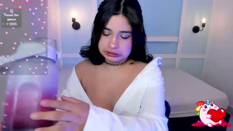 Snapshot of bonnietaylor0 chatting on December 7, 9:00 pm Bonnie online show from December 7, 9:00 pm