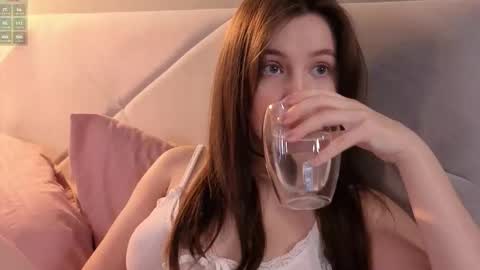 Snapshot of bonnyflower chatting on October 5, 7:19 pm Eva online show from October 5, 7:19 pm