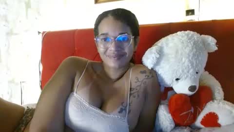 Queen Bon Vivantt online show from December 3, 4:24 am
