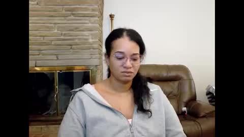 Queen Bon Vivantt online show from January 13, 3:38 pm