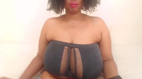 boobyqueen online show from December 4, 5:38 am