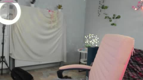 Milena online show from October 22, 3:00 am