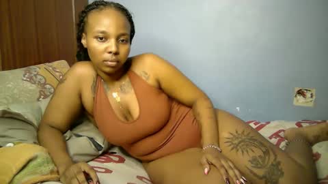 botty_queen online show from May 15, 9:50 pm