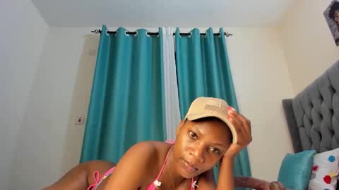 Snapshot of bouncy_booty677 chatting on October 9, 7:51 pm bouncy_booty677 online show from October 9, 7:51 pm