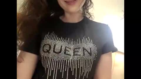 Bouncy Queen Majesty online show from October 16, 4:20 pm