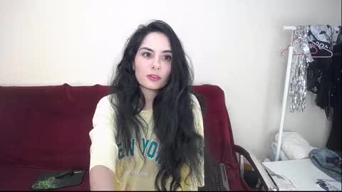 Helen  online show from December 1, 9:50 pm