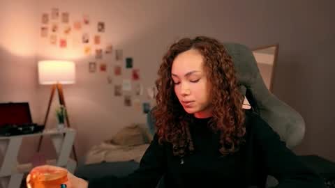 Lilly online show from October 15, 11:46 am