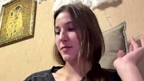 Thea online show from June 28, 8:26 pm