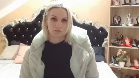 Snapshot of brandyweed chatting on February 27, 7:01 am brandyweed online show from February 27, 7:01 am