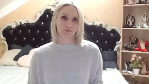Snapshot of brandyweed chatting on February 24, 7:20 am brandyweed online show from February 24, 7:20 am