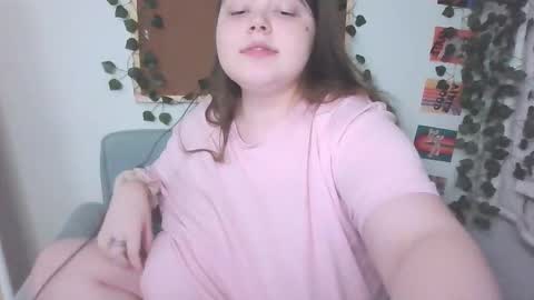 Snapshot of brattyprincess_emma chatting on October 21, 6:34 pm Emma online show from October 21, 6:34 pm