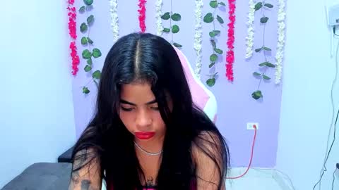 bratz_evans online show from December 21, 10:17 am