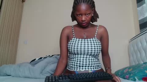 bree_beauty online show from May 17, 5:06 am