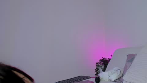 Ashley Dolce and Lou online show from January 30, 4:34 pm