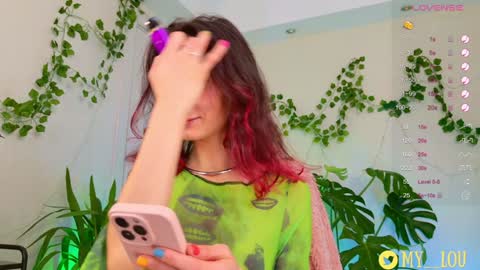 Ashley Dolce and Lou online show from January 20, 3:28 pm