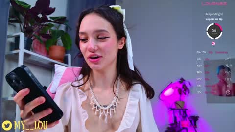 Snapshot of breeding_material chatting on October 30, 4:19 pm Ashley Dolce and Lou online show from October 30, 4:19 pm