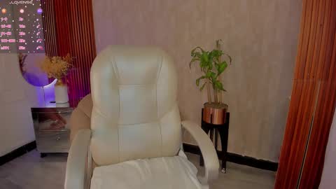 Breex online show from December 5, 9:27 pm