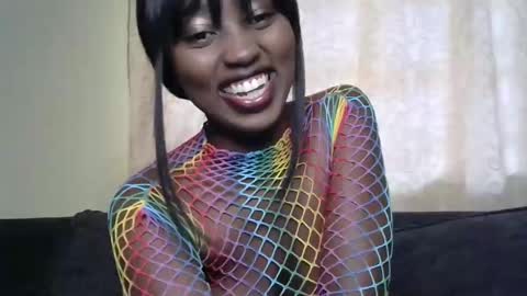 Snapshot of breezykan123 chatting on December 8, 6:43 am breelia online show from December 8, 6:43 am