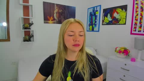 Brenda  online show from January 7, 12:09 pm