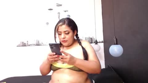 Snapshot of brenda_maz chatting on March 11, 12:17 pm Brenda  online show from March 11, 12:17 pm