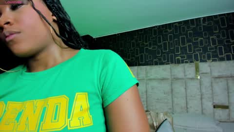 Snapshot of brenda_nova18 chatting on December 12, 11:18 am Brenda online show from December 12, 11:18 am