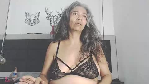 Snapshot of brenda_velasquez chatting on September 18, 11:58 pm BRENDA VELASQUEZ online show from September 18, 11:58 pm