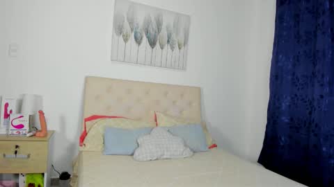 Brenda online show from October 1, 1:10 am