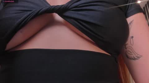 Snapshot of brendakoleman_ chatting on October 3, 6:18 am Bren IG brendakoleman online show from October 3, 6:18 am