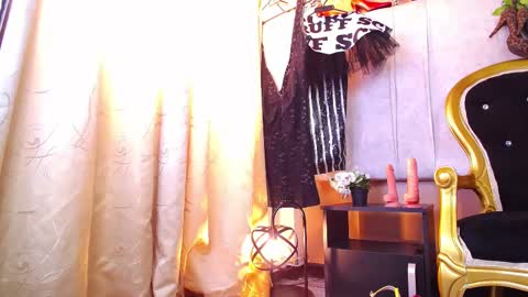 brendaliive online show from October 31, 8:46 pm