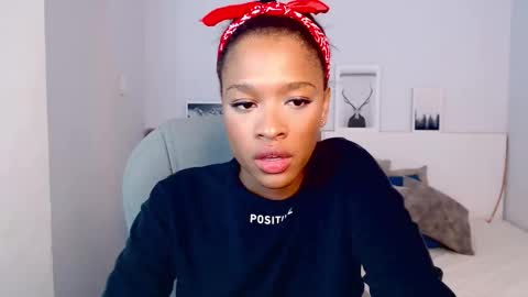 Brenda online show from October 7, 1:43 am