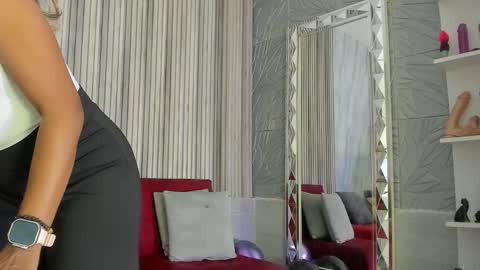 Snapshot of briannachelsea chatting on November 1, 12:42 pm Brianna Chelsea online show from November 1, 12:42 pm