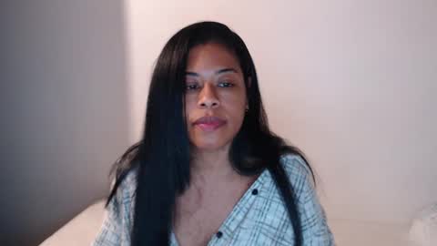 Snapshot of briannacute chatting on October 1, 1:21 am Briaa online show from October 1, 1:21 am