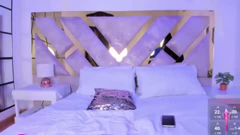 Snapshot of briannahill_ chatting on September 28, 2:33 pm Brianna online show from September 28, 2:33 pm