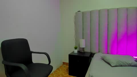 Snapshot of briannajackson_ chatting on March 3, 11:36 am brianna online show from March 3, 11:36 am