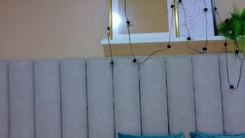 Snapshot of briannajackson_ chatting on September 16, 11:40 am brianna online show from September 16, 11:40 am