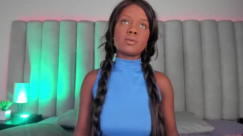 Snapshot of briannajackson_ chatting on February 18, 10:49 am brianna online show from February 18, 10:49 am