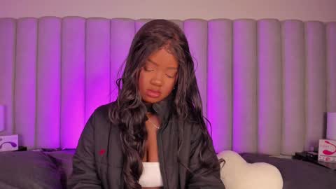 Snapshot of briannajackson_ chatting on February 13, 11:28 am brianna online show from February 13, 11:28 am