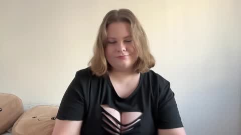 Brianna online show from October 31, 1:26 pm