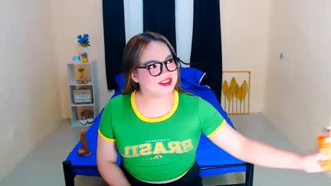 Briannarose online show from October 9, 9:35 am