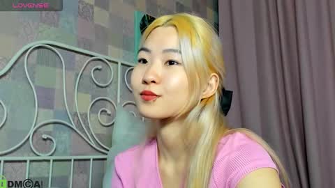 Snapshot of bridgetbottrel chatting on September 22, 6:45 am Bridget online show from September 22, 6:45 am