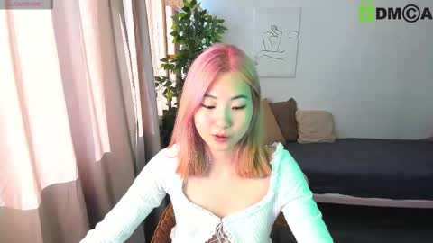 Snapshot of bridgetbottrel chatting on October 14, 9:23 am Bridget online show from October 14, 9:23 am