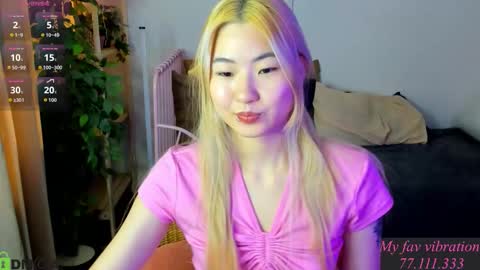 Snapshot of bridgetbottrel chatting on September 23, 6:55 am Bridget online show from September 23, 6:55 am