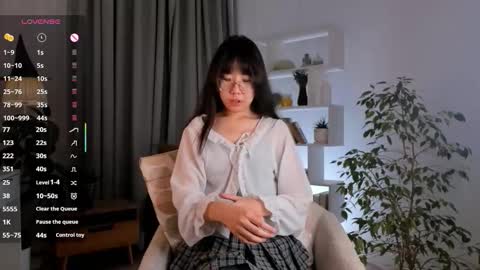 Hanna online show from November 30, 1:10 am